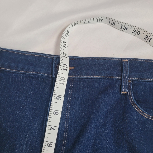 Old Navy High Rise Wow Flare Darkwash Jeans Women's Plus Size 18 Like New - Picture 7 of 8